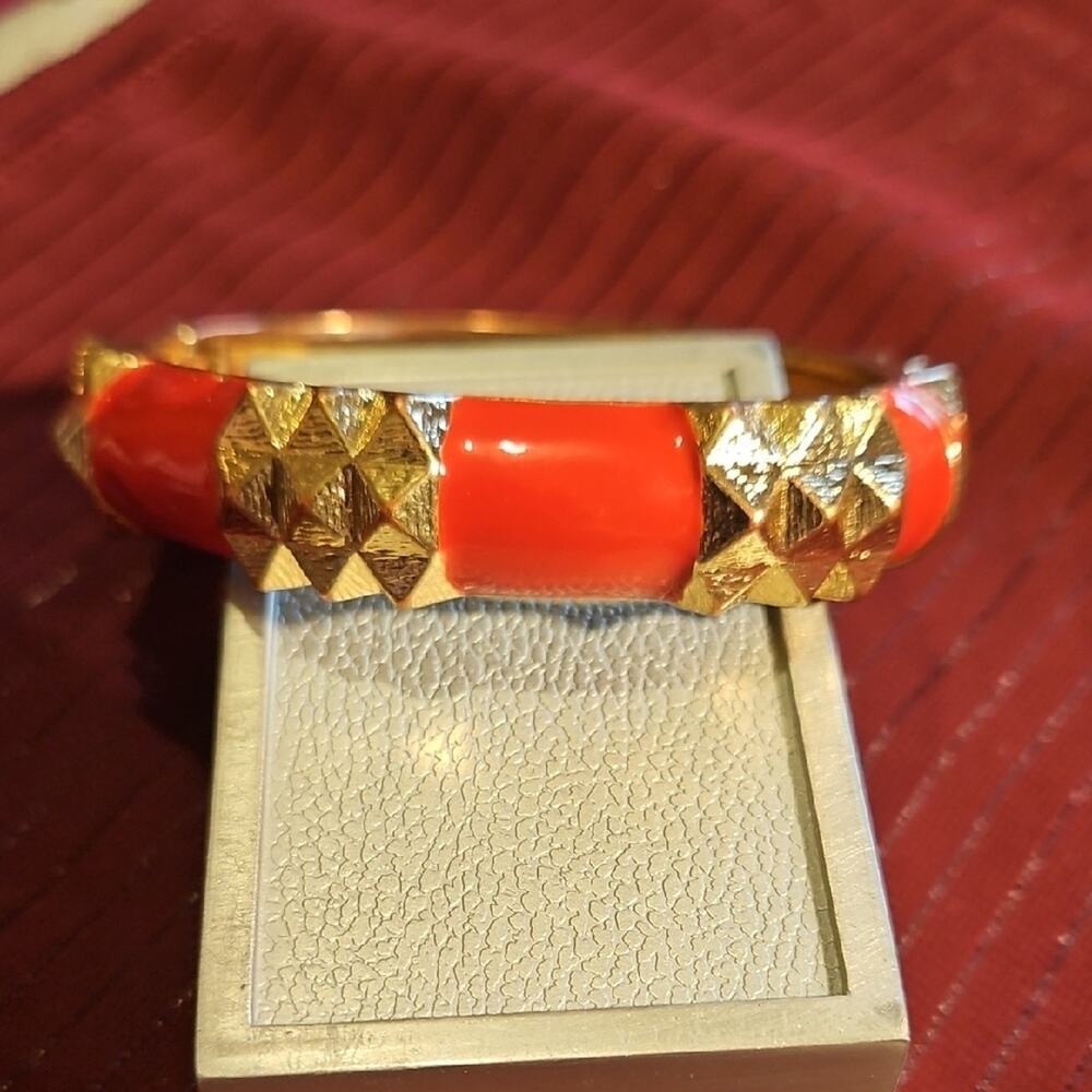 7 Assorted Colorful Bracelets/Bangles - Picture 6 of 8